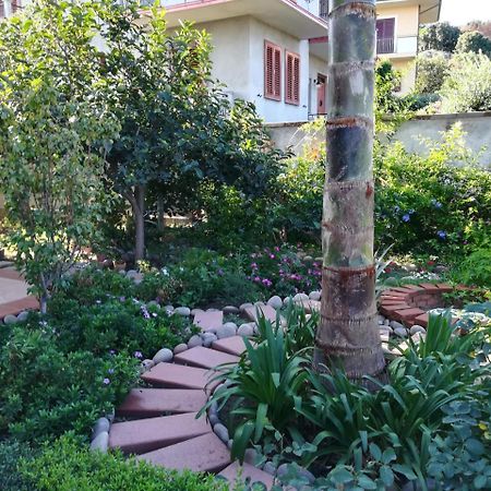 La Collina Capo D'Orlando Bed & Breakfast Bagian luar foto