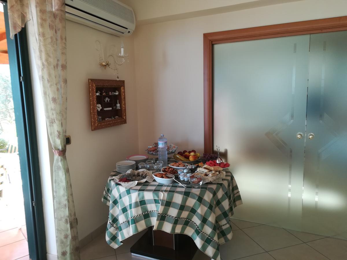 La Collina Capo D'Orlando Bed & Breakfast Bagian luar foto